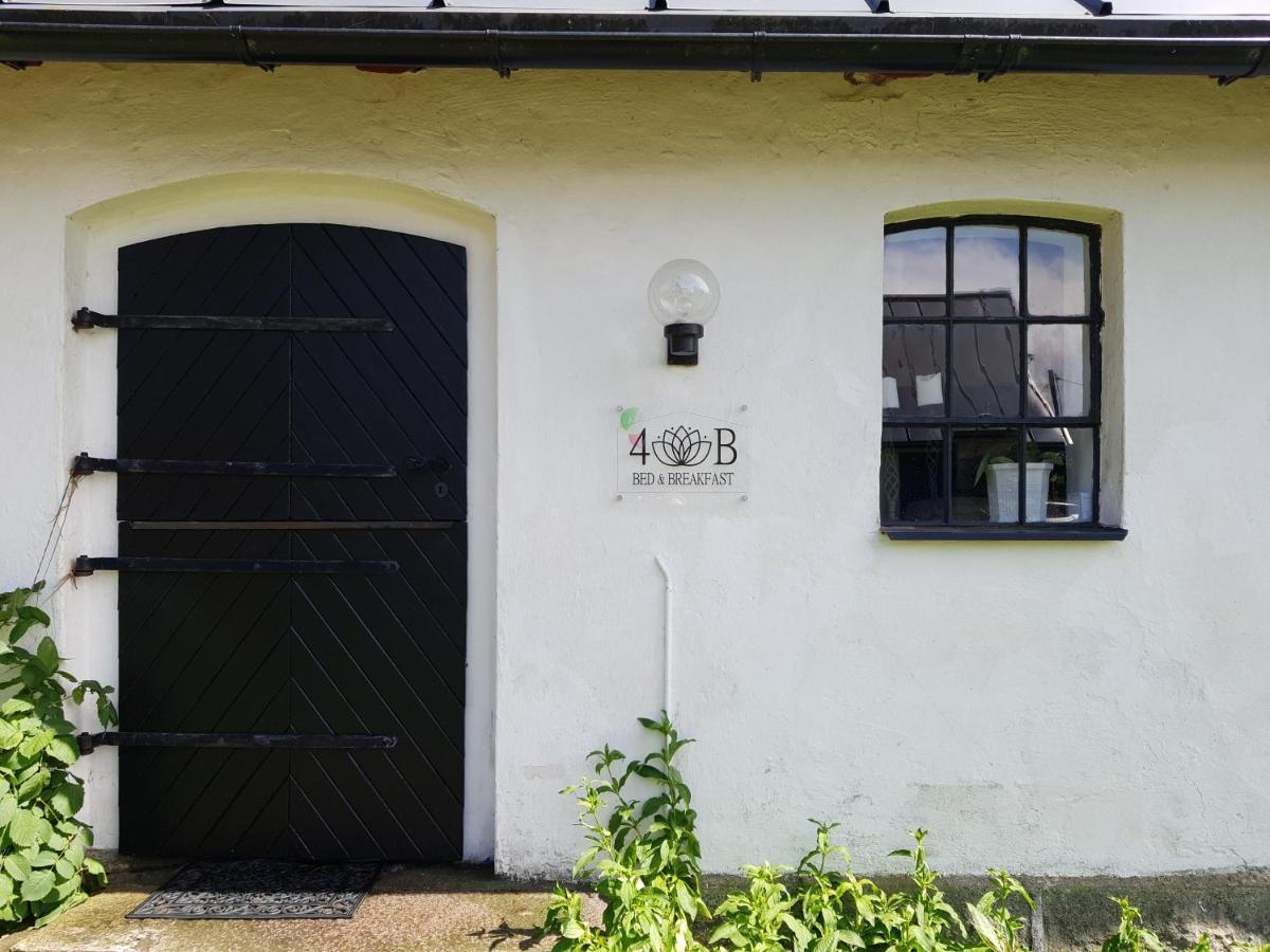 4B Oesterlen Bed & Breakfast Tomelilla Exterior photo